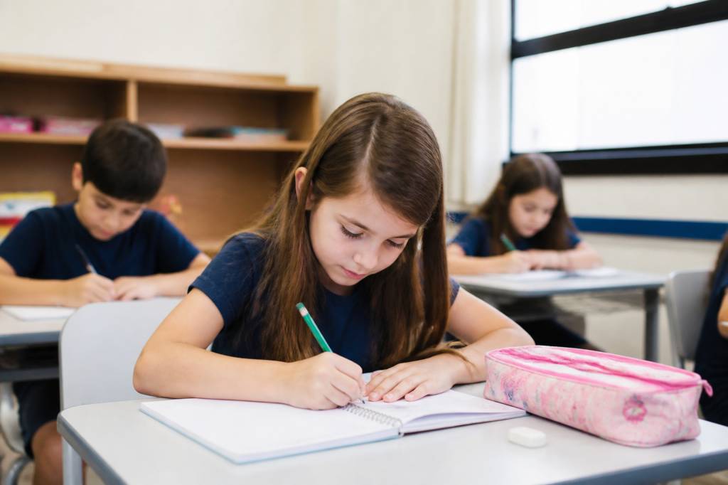 1 ano fundamental idade ideal e o que a criança aprende
